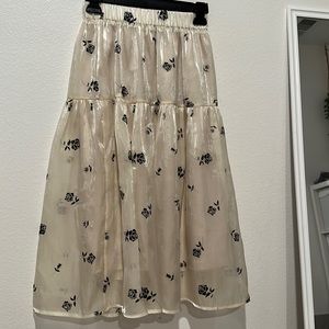 Cream Shimmery Black Flowery Skirt